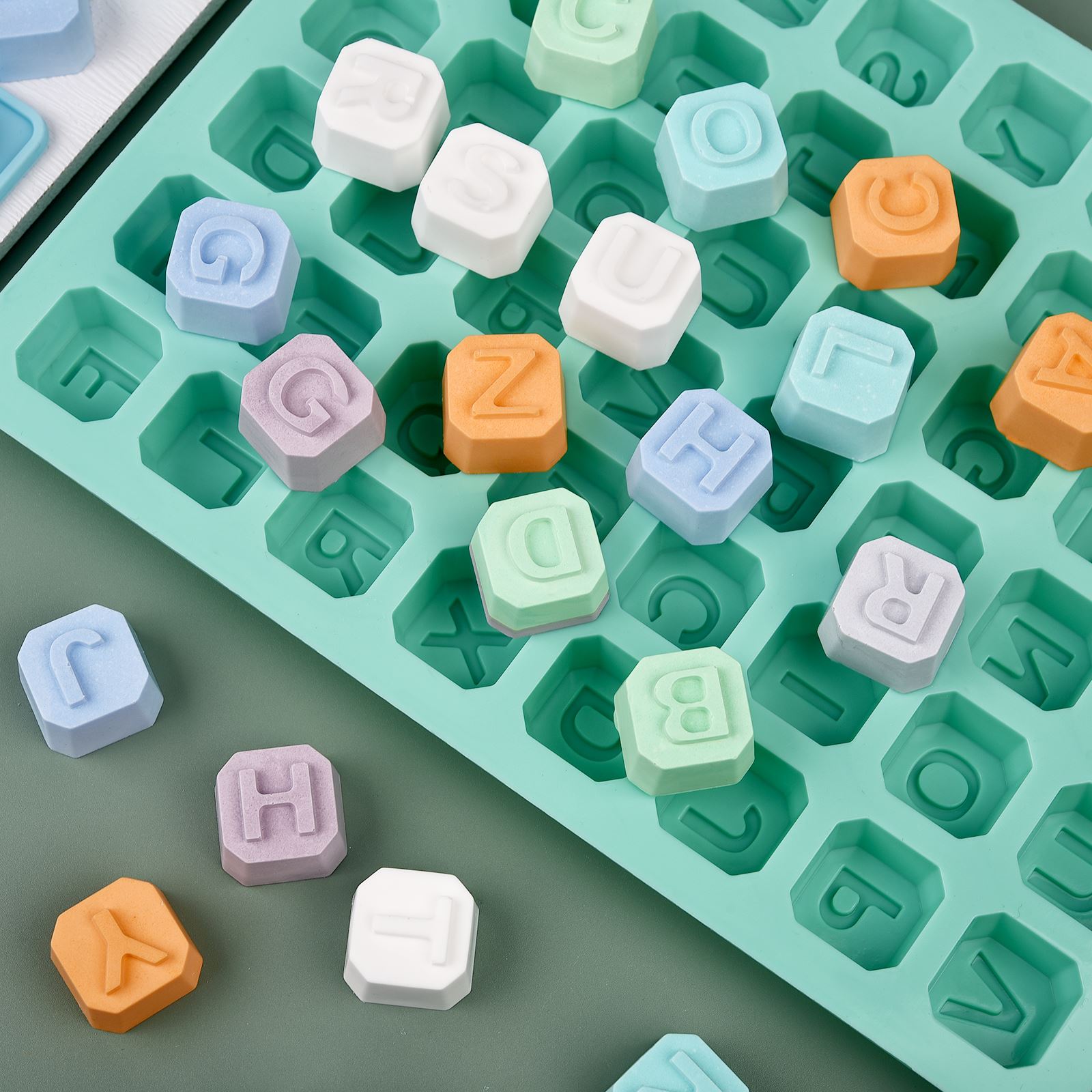 48 Letter Enghish Alphabet let - огляд і ціна Soap Making Party